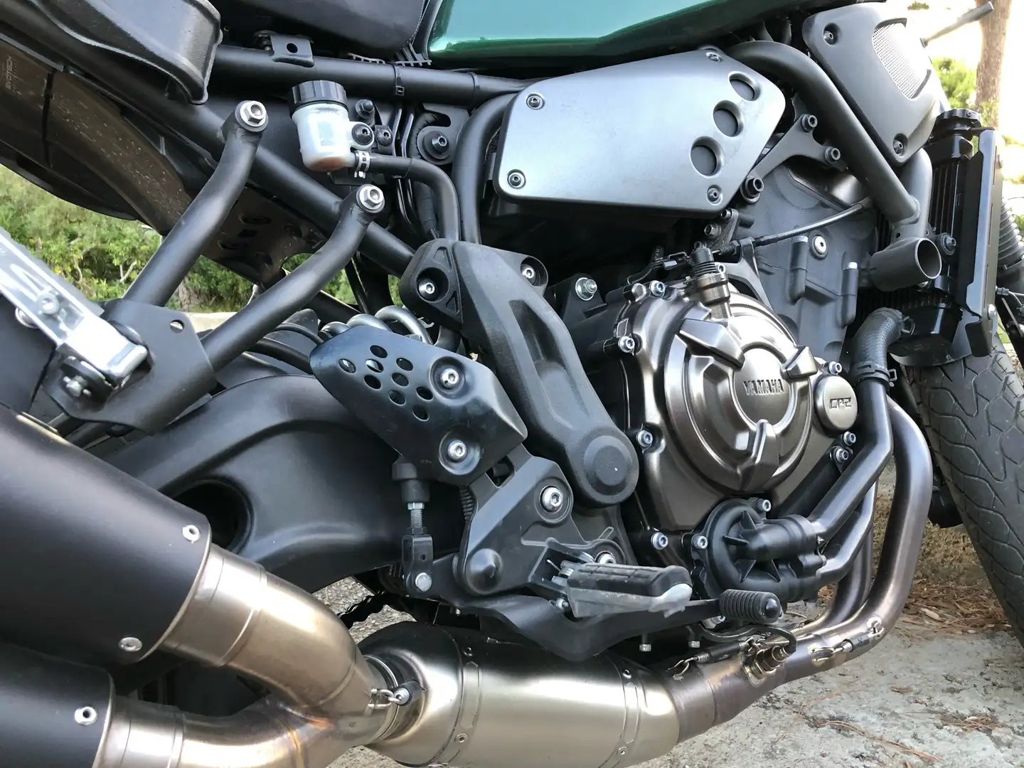 Yamaha XSR 700 Verde - 2