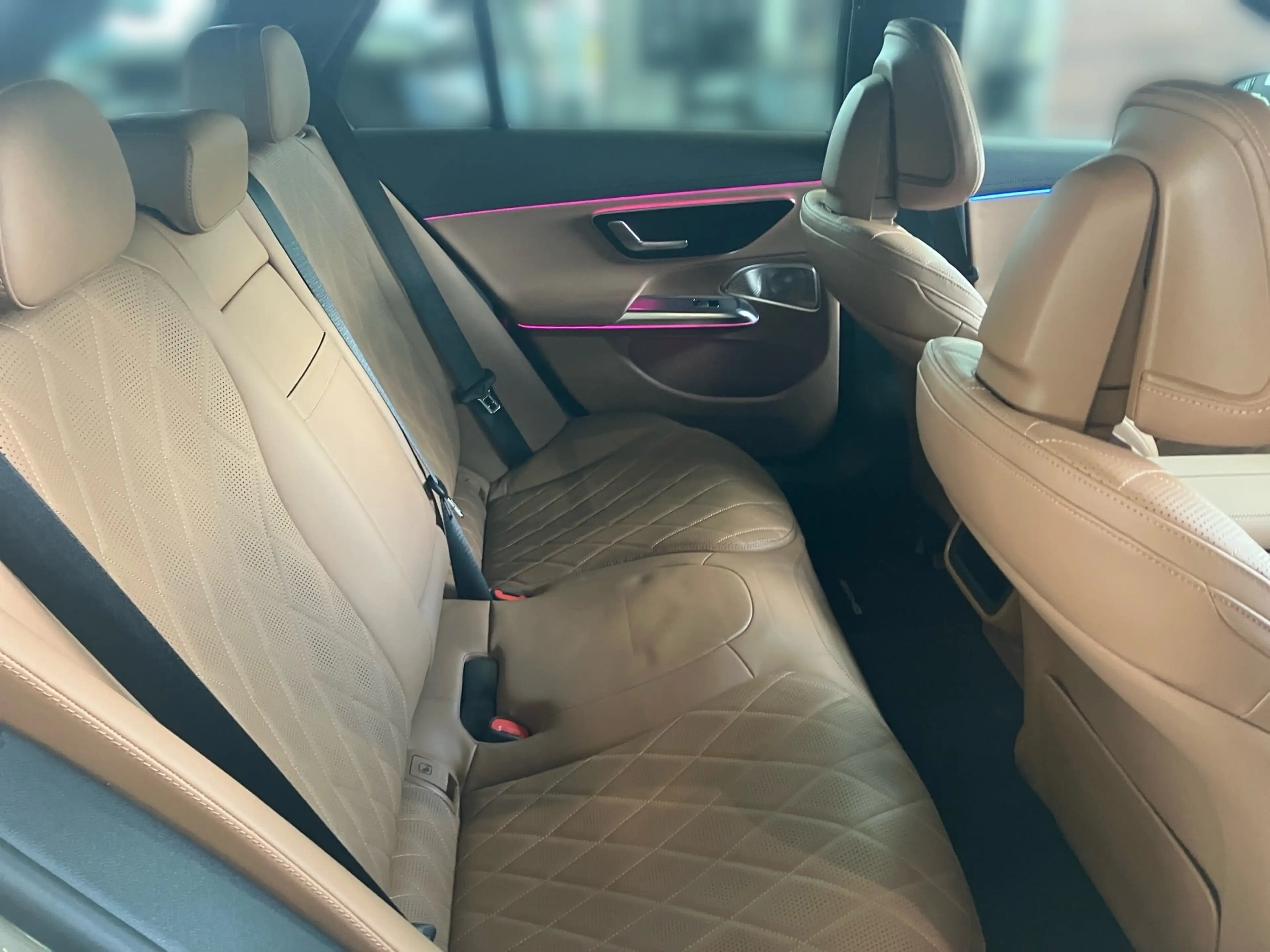 Mercedes-Benz E 450 d T 4M AMG+Sitzkli+AHK+Night+StandHzg+Burm — photo 11