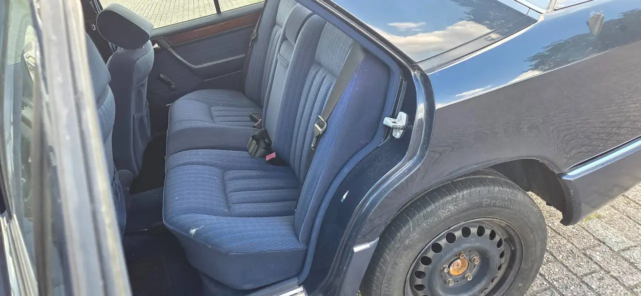 Mercedes-Benz E 230, foto 7