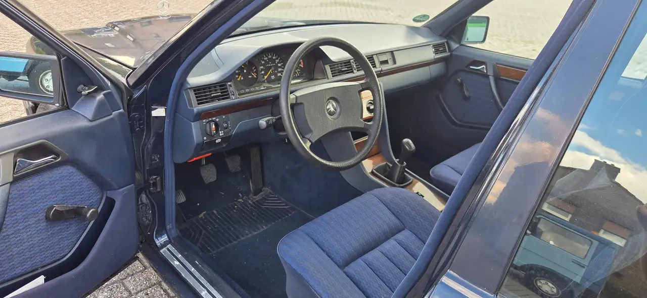 Mercedes-Benz E 230, foto 5