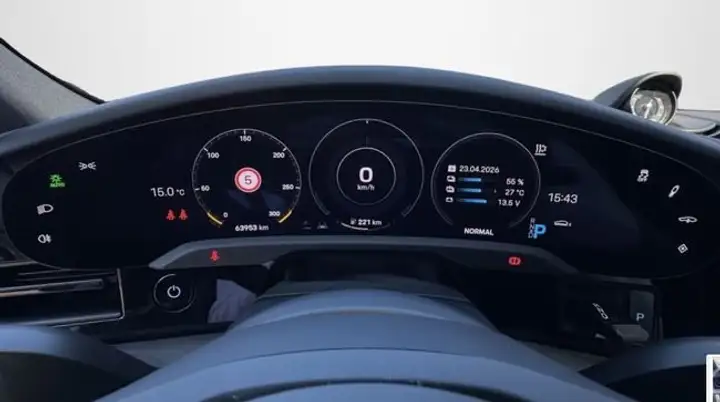 Porsche Taycan 2023, foto 11