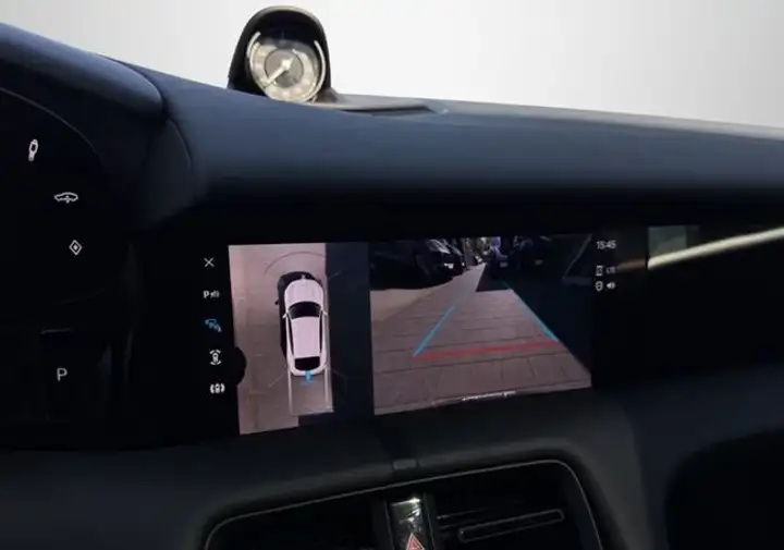 Porsche Taycan 2023, foto 16