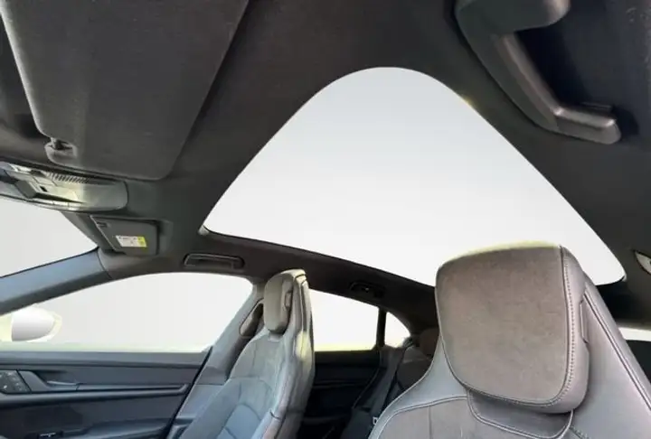 Porsche Taycan 2023, foto 24
