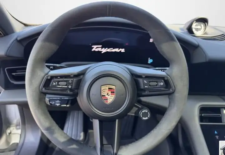 Porsche Taycan 2023, foto 10