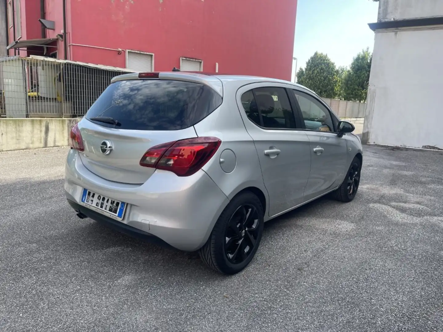 Opel Corsa 1.2 5 porte Black Edition OK NEOPATENTATI Argento - 2