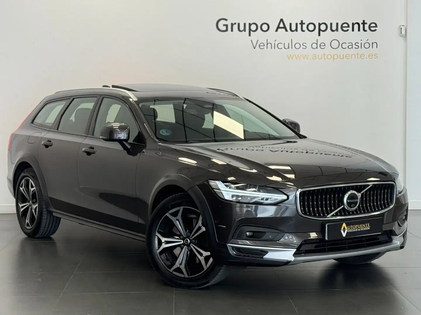 Volvo V90 CROSS COUNTRY Gris - 1