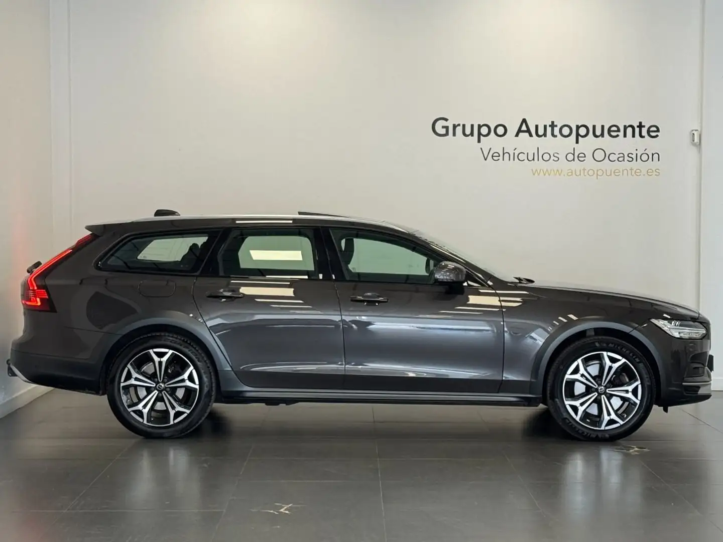 Volvo V90 CROSS COUNTRY Gris - 2