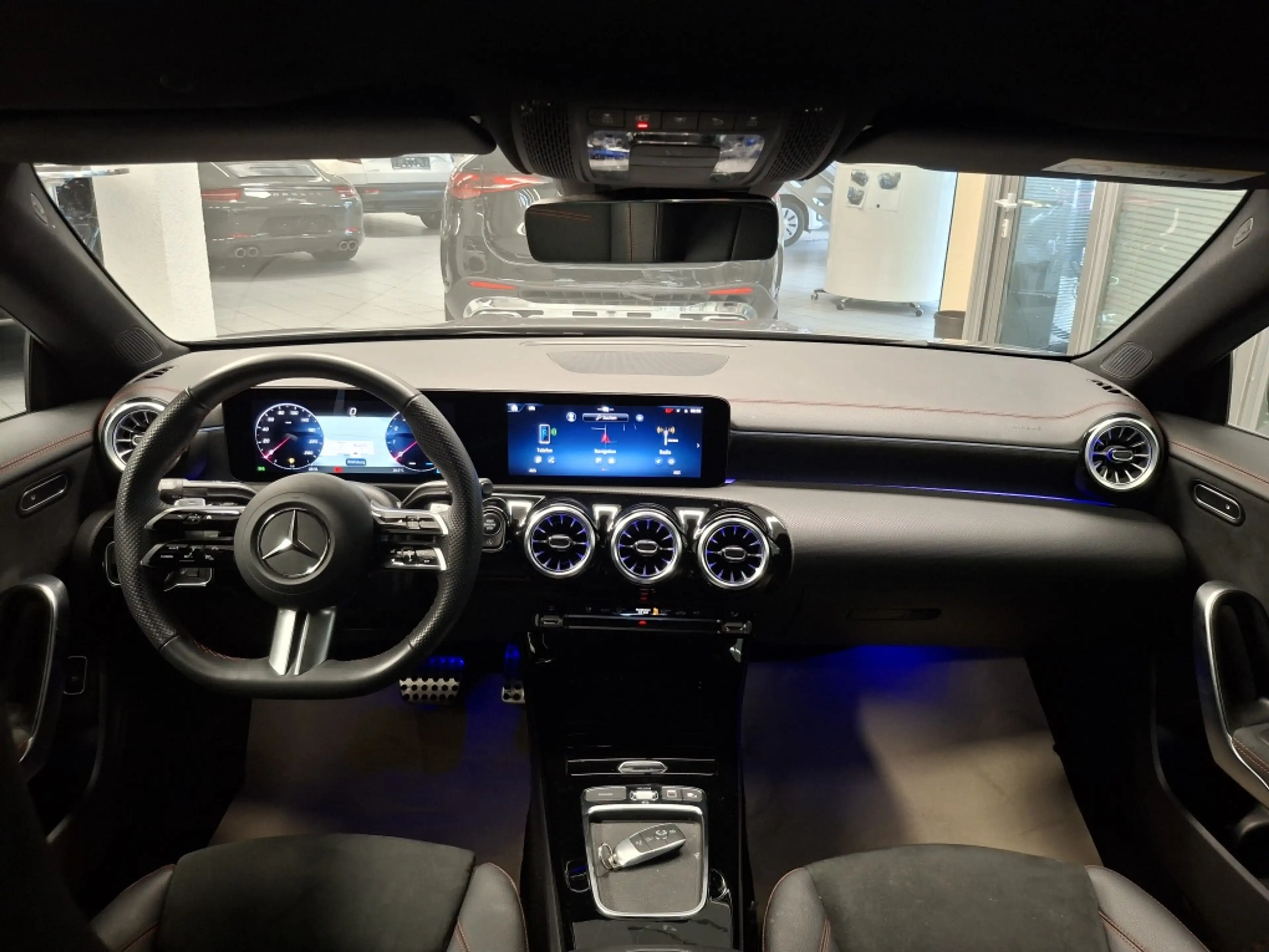 Mercedes-Benz CLA 180 AMG Adv. Plus el.Heckklappe,Park+Kamera — photo 5