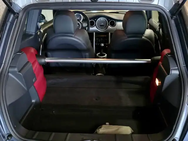 Mini Cooper view 6