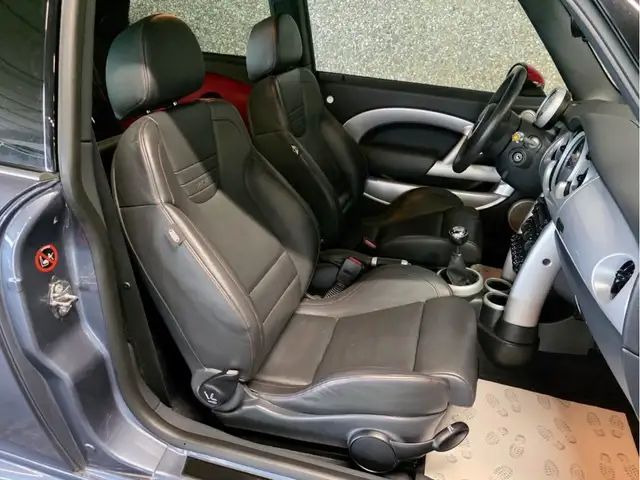 Mini Cooper view 5