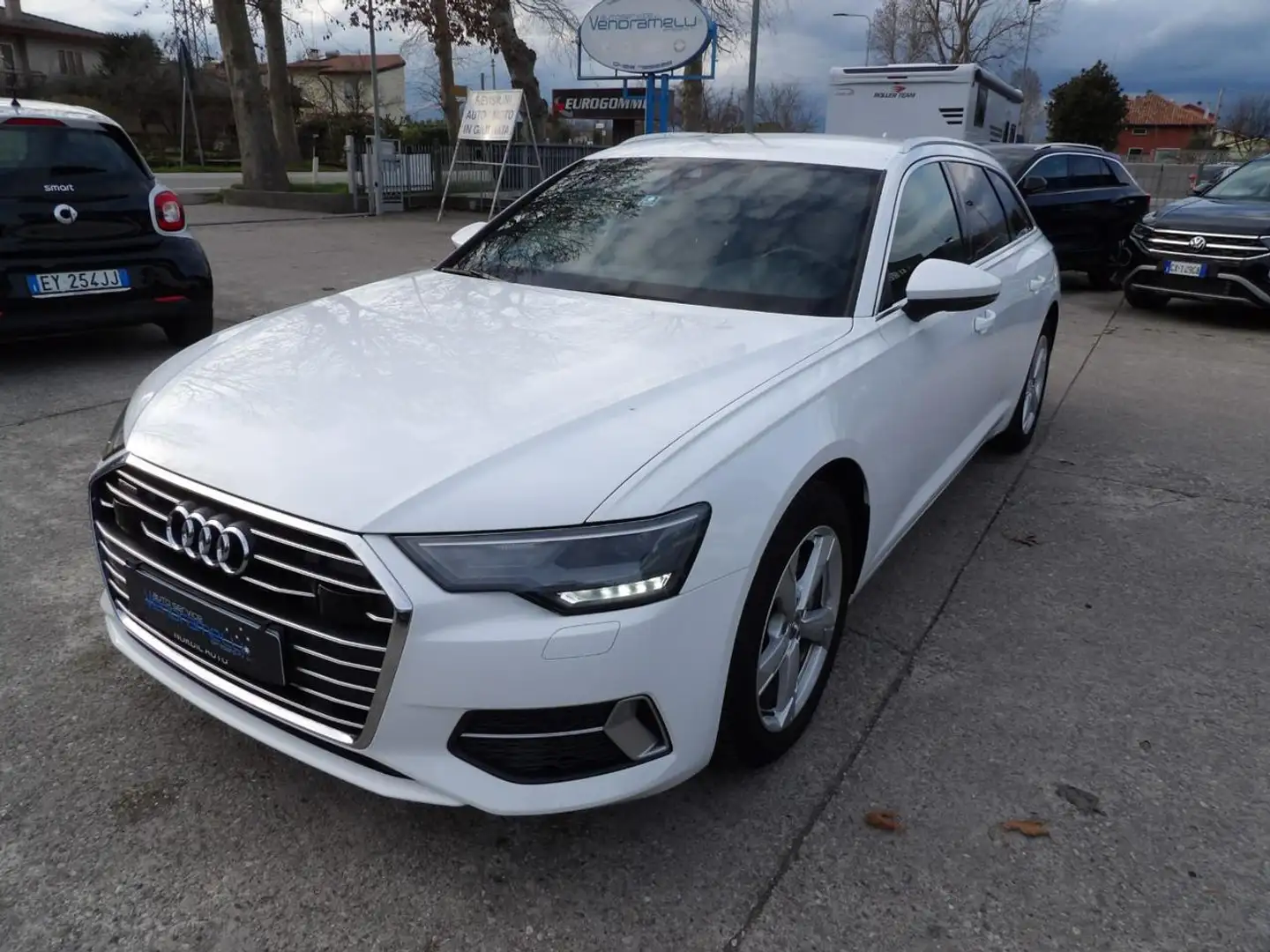 Audi A6 Avant 40 2.0 TDI quattro ultra S tronic Business Bianco - 1