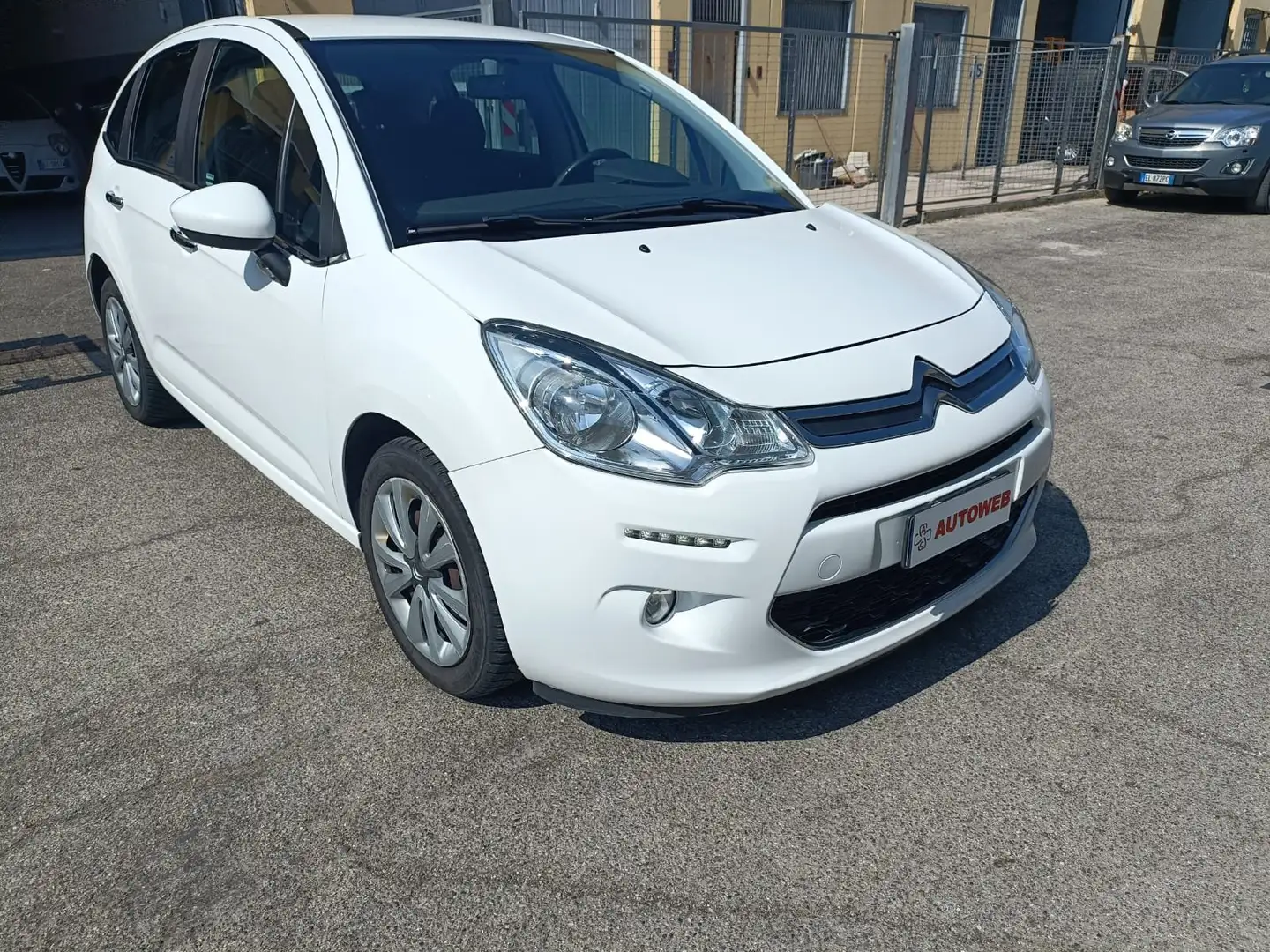Citroen C3 1.2 puretech Seduction 82cv E6 Blanc - 2