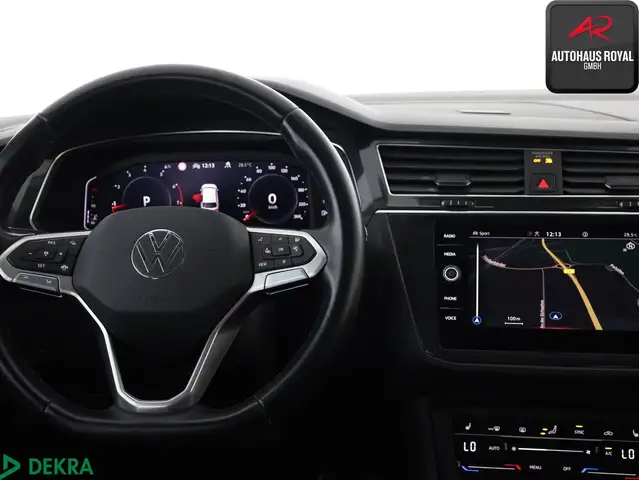 Volkswagen Tiguan Allspace view 15