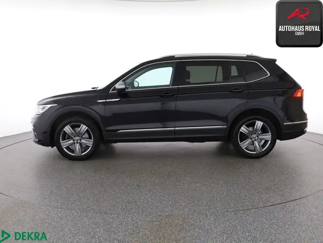 Volkswagen Tiguan Allspace view 2