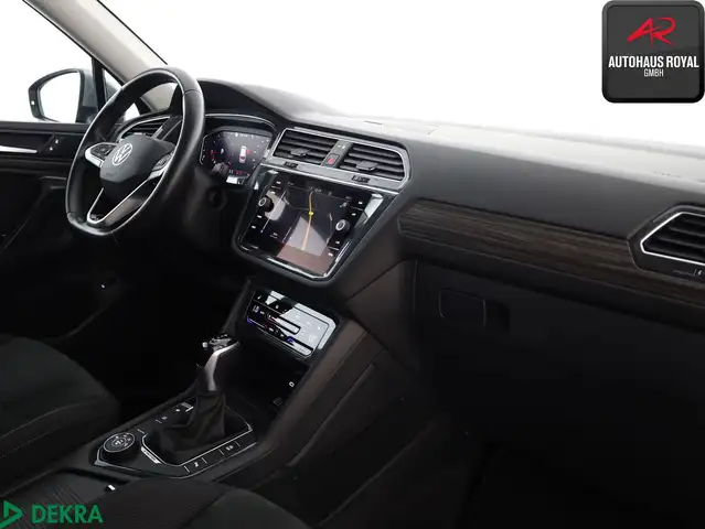 Volkswagen Tiguan Allspace view 10