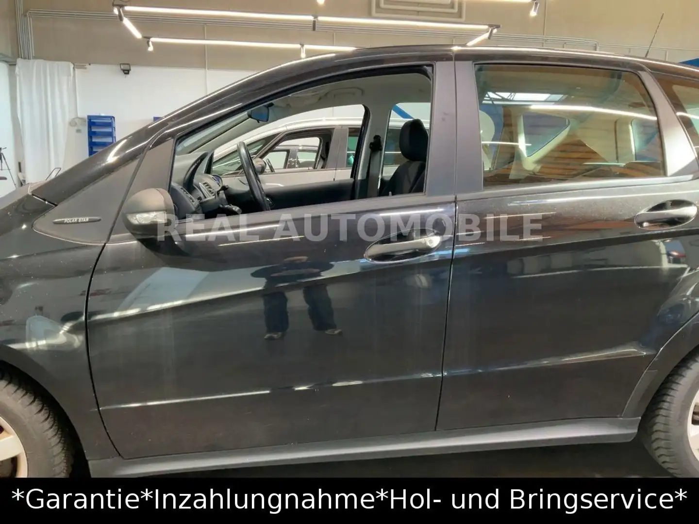 Mercedes-Benz A 170 Polar Star AUTOMATIK *1.HAND*SH*RENTNER* Schwarz - 2