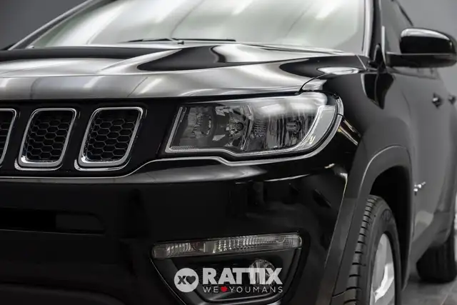 Jeep Compass view 3