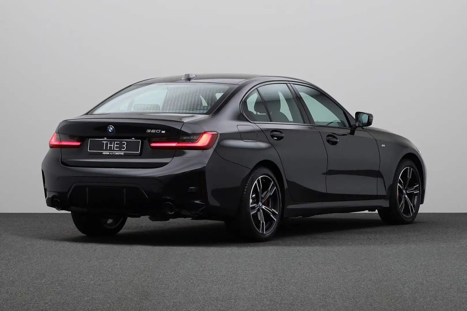 BMW 320 3-serie 320e M Sport pakket Pro | BMW Widescreen D Zwart - 2