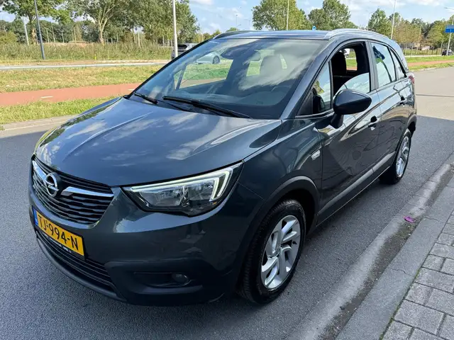 Opel Crossland view 2
