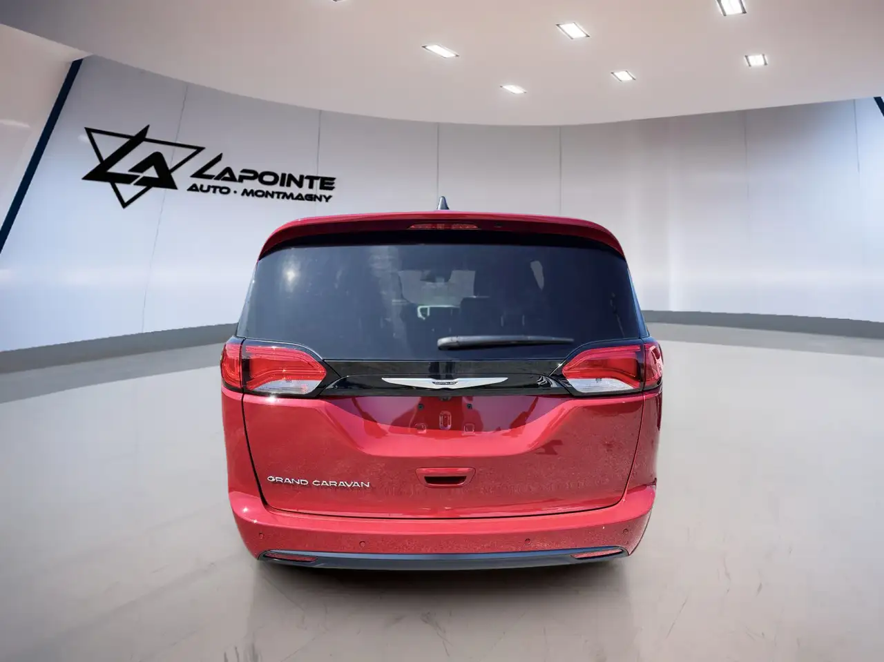 Chrysler Grand Caravan снимка Chrysler Grand Caravan