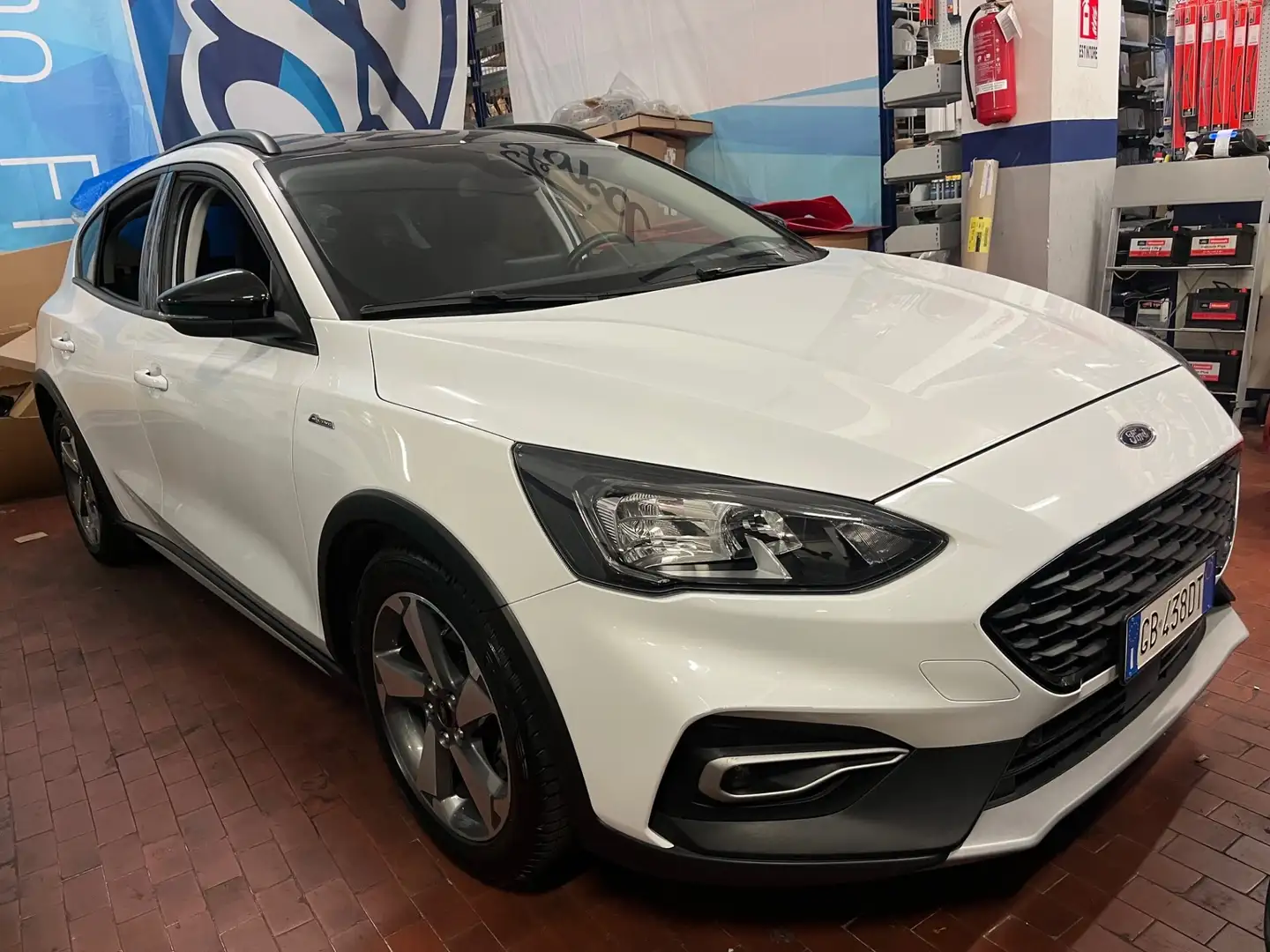 Ford Focus 1.0 EcoBoost 125 CV 5p. Active OK NEOPATENTATI Blanc - 1