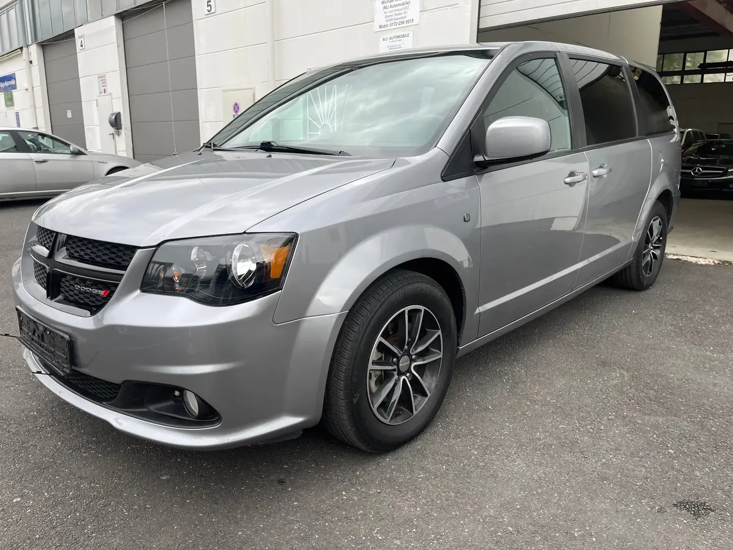 Dodge Grand Caravan GT Navi Leder 7 Sitze Kam SHZ LHZ Negru - 1
