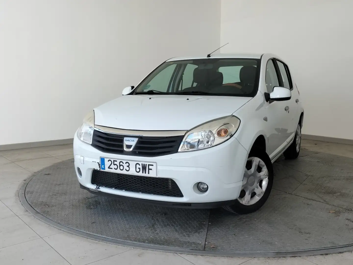 Dacia Sandero 1.2 Ambiance bijela - 1