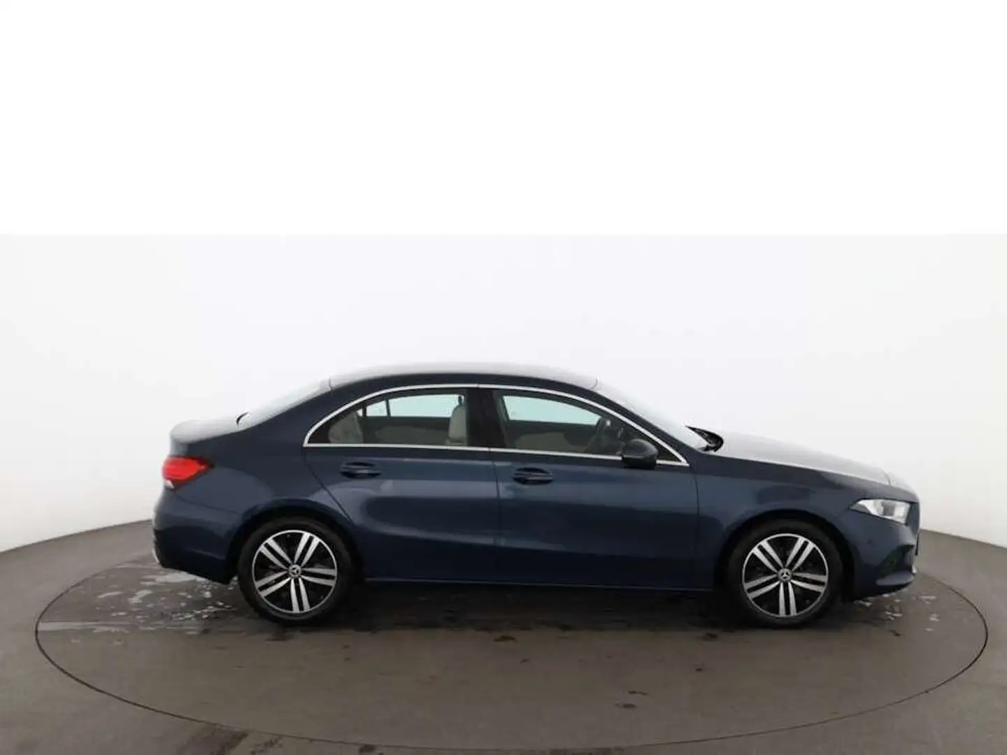 Mercedes-Benz A 200 d Progressive Aut AHK RADAR NAVI LEDER PDC Blau - 2