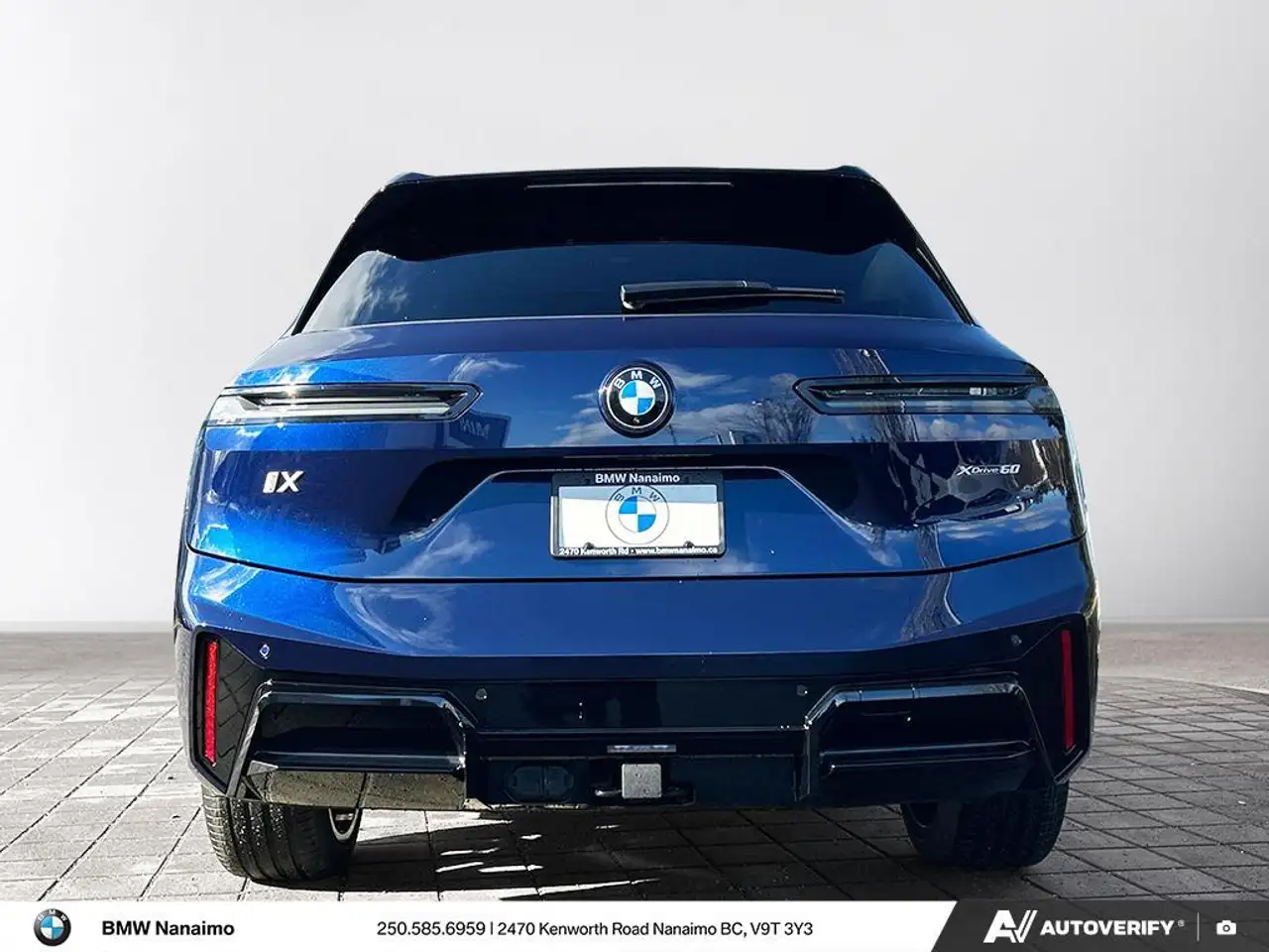 BMW iX снимка BMW iX