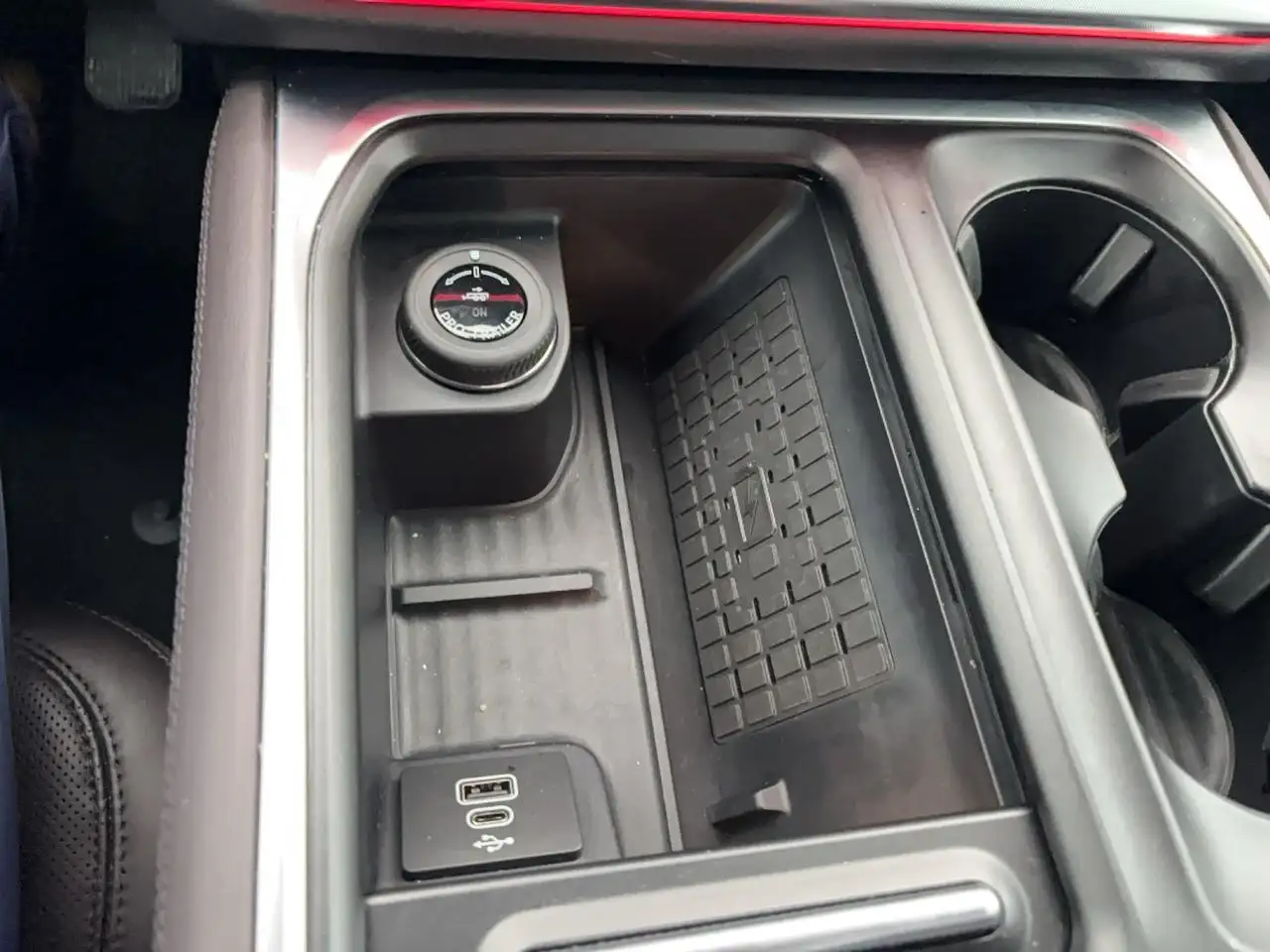 Ford Expedition снимка Ford Expedition