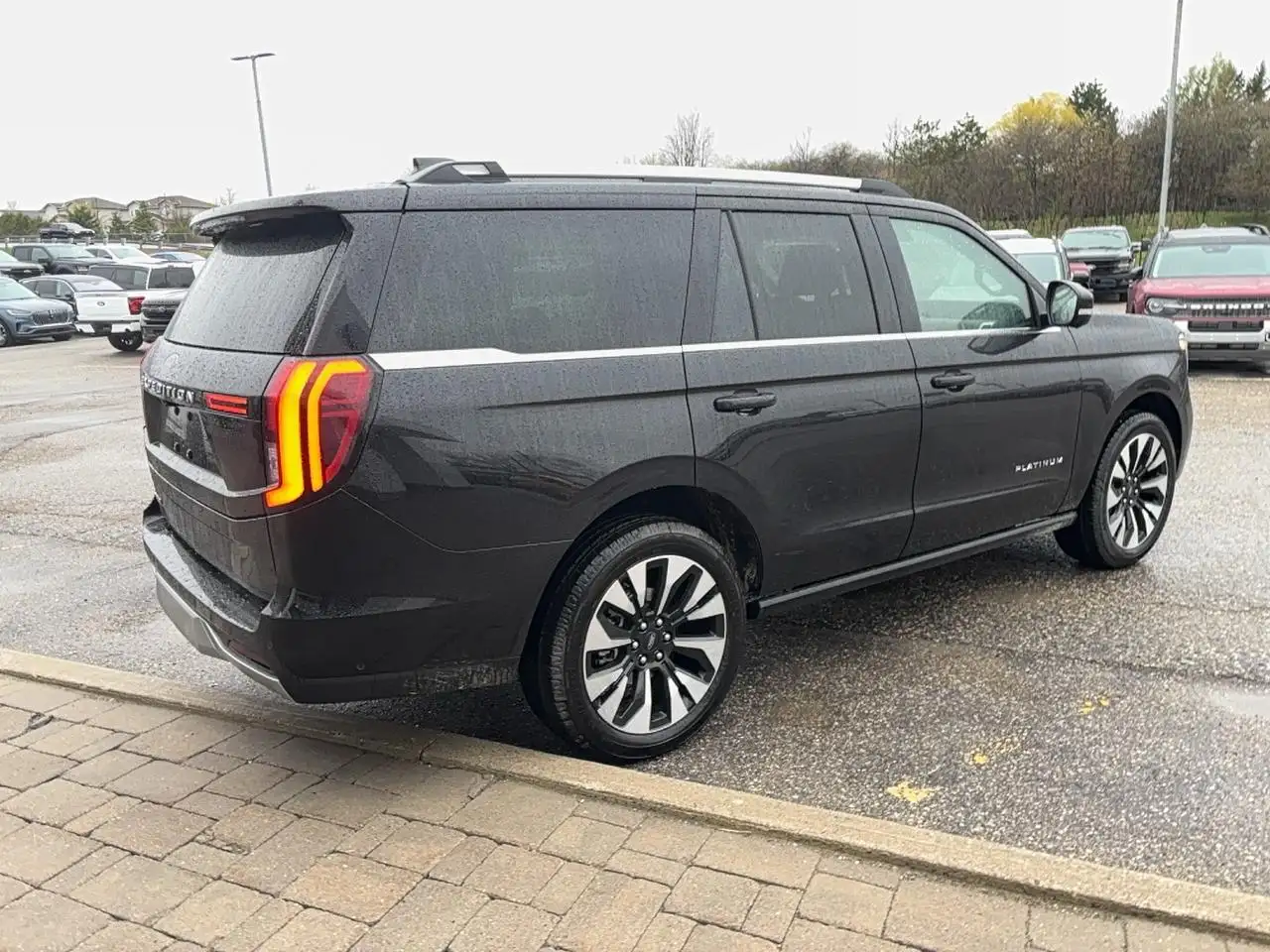 Ford Expedition снимка Ford Expedition