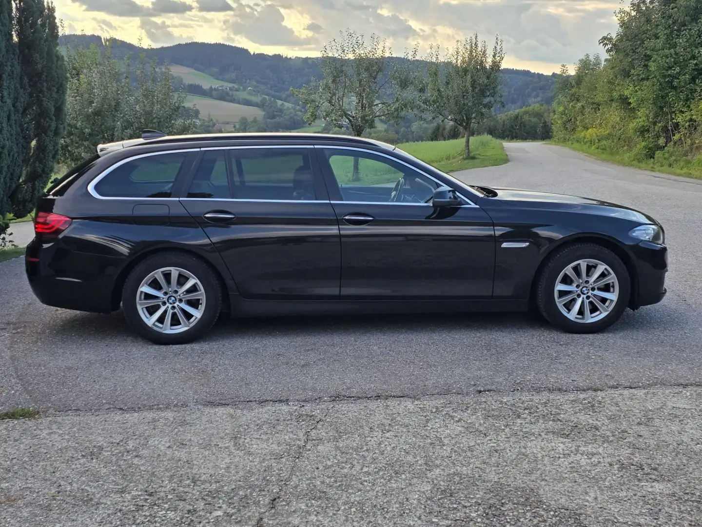 BMW 525 525d xDrive Touring Aut. - 2