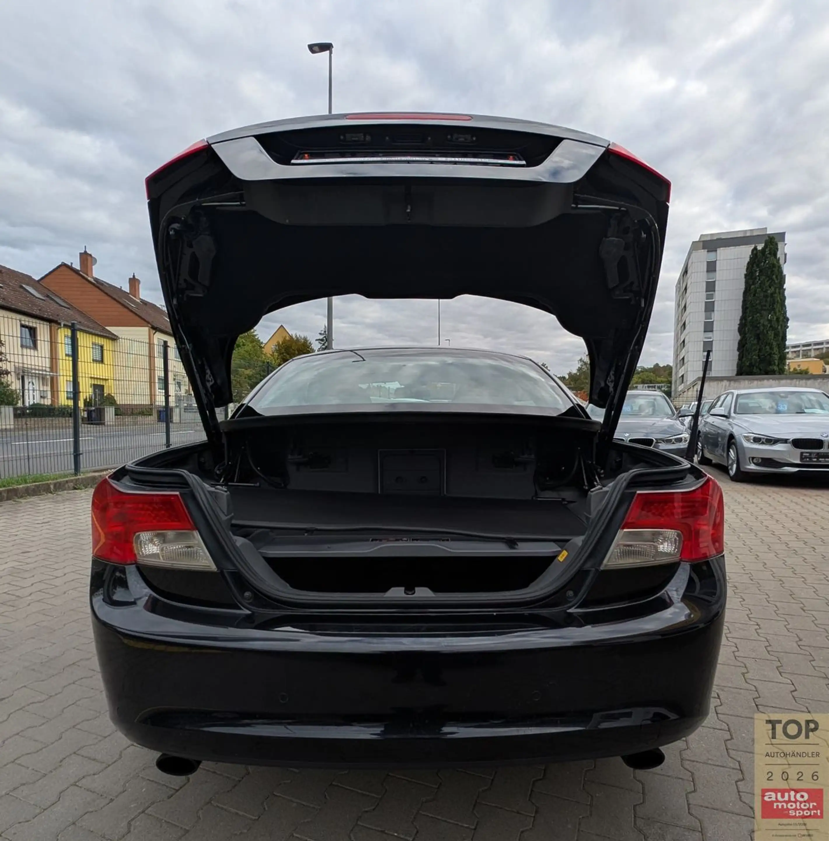 Volvo C70 D3 Cabriolet*2Hd*Temp*BiXen*PDC*Leder*TüvNeu — photo 20