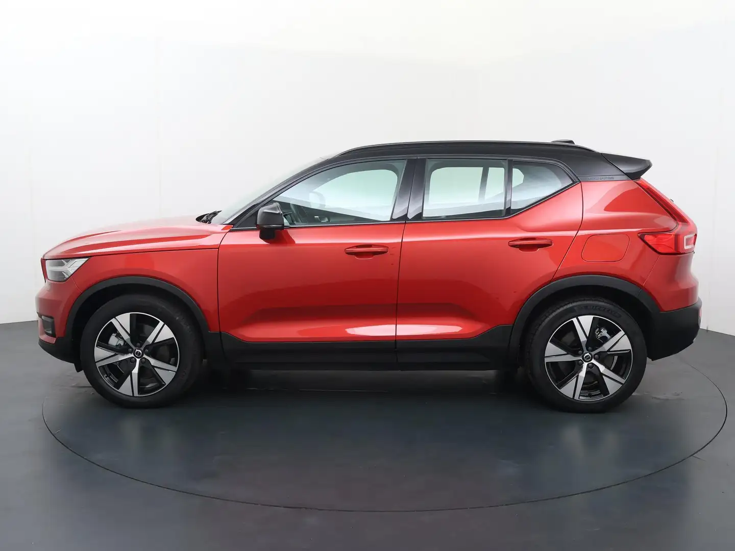 Volvo XC40 Recharge P8 AWD R-Design | 408 PK | SoH 92% | Auto Orange - 2