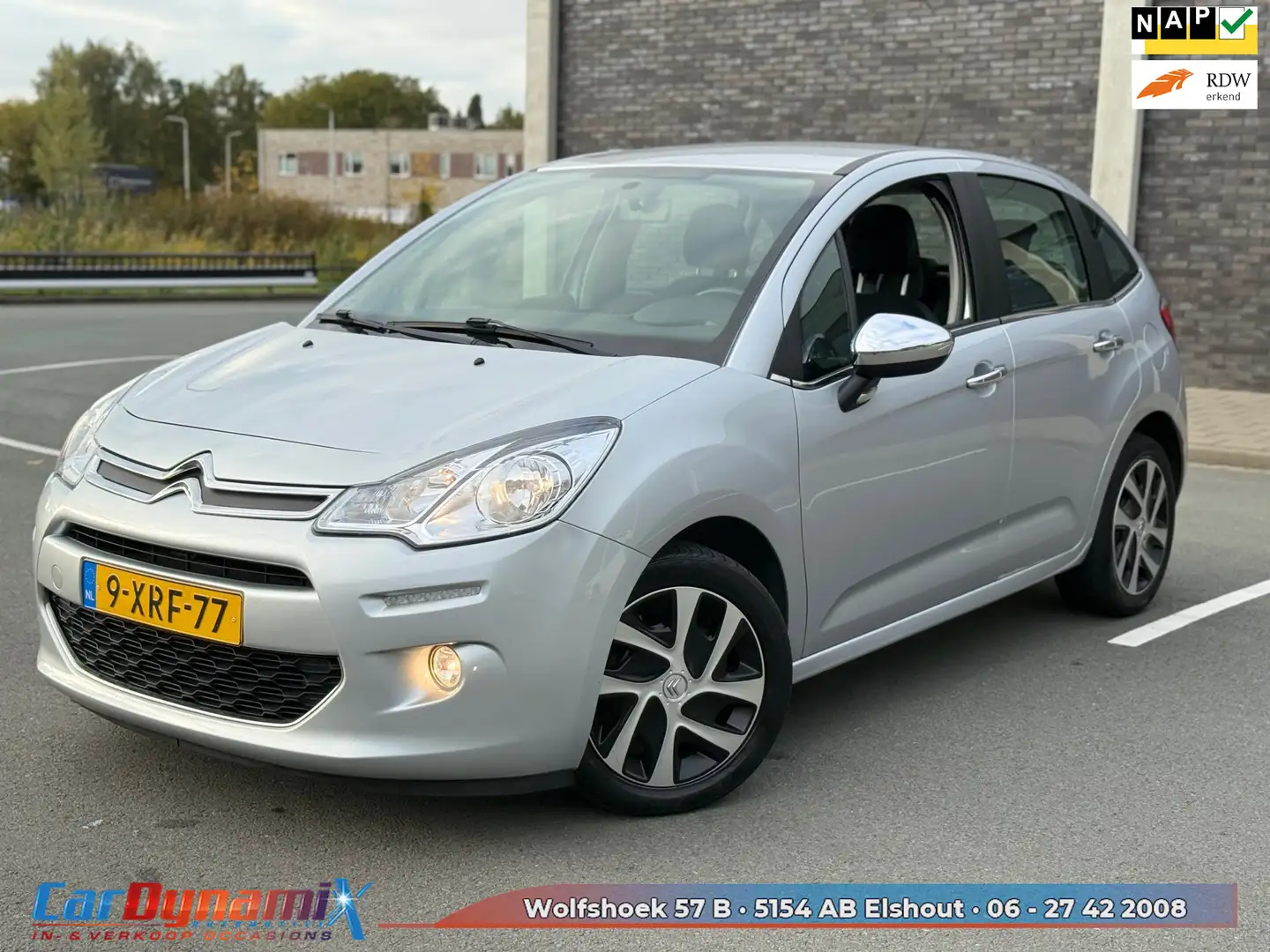 Citroen C3 1.2 PureTech Collection | Nwe APK | Nwe Distributi Gris - 1