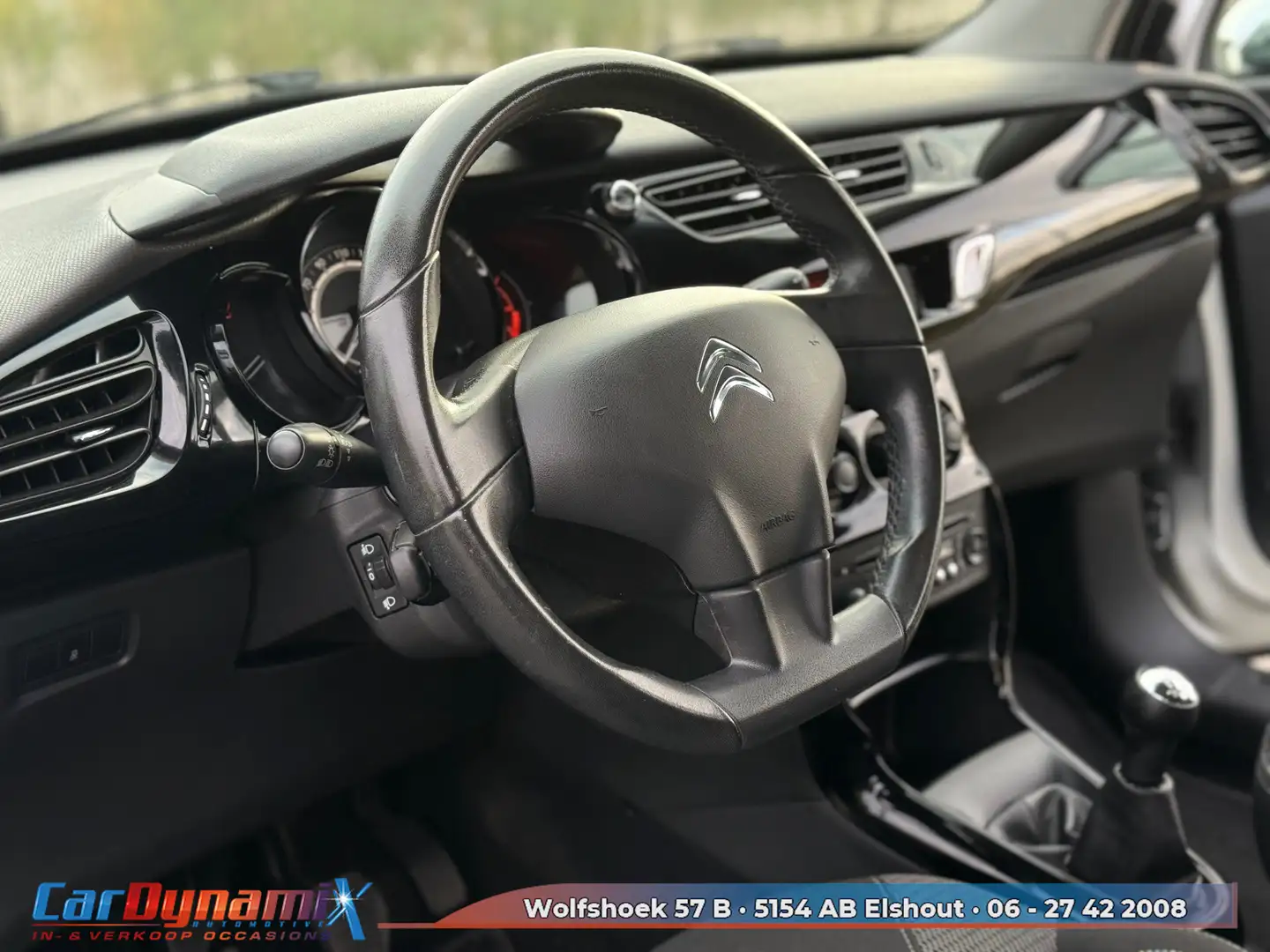 Citroen C3 1.2 PureTech Collection | Nwe APK | Nwe Distributi Gris - 2