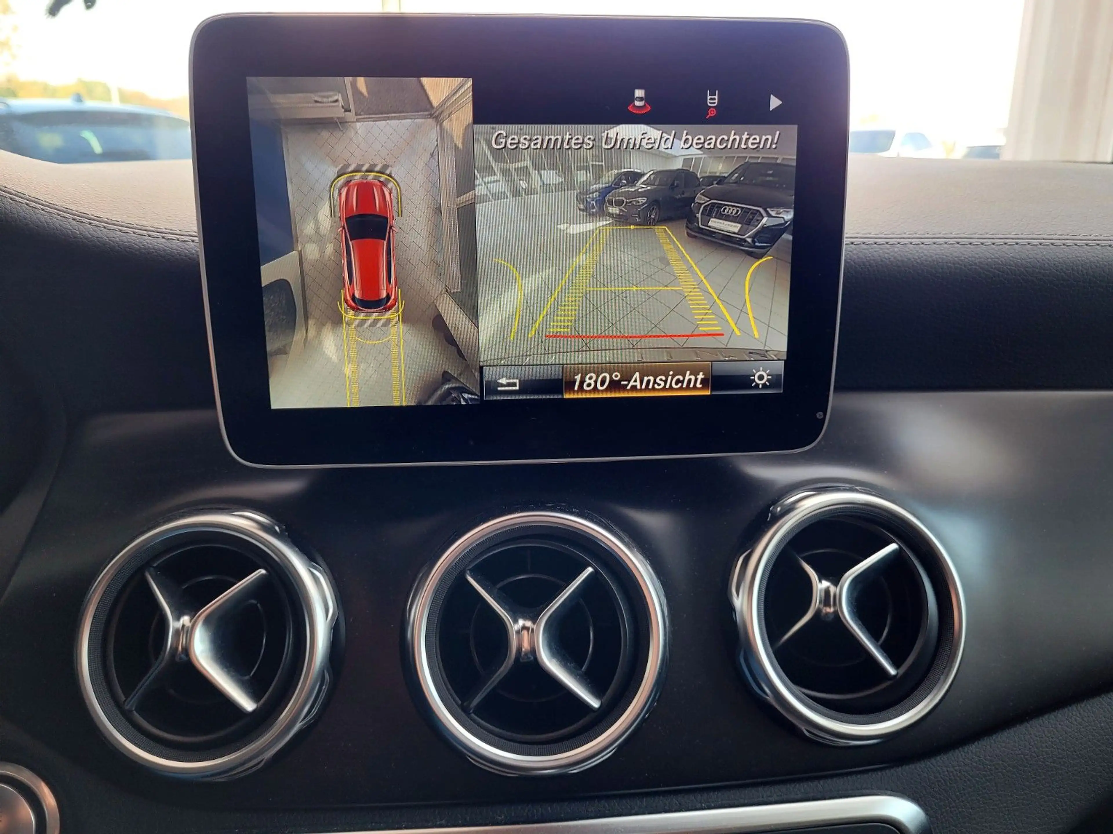 Mercedes-Benz GLA 250 4Matic Urban/Leder/Comand/Sportsitze — photo 10