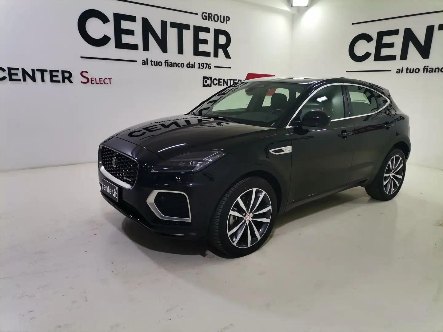 Jaguar E-Pace 2.0D I4 163 CV AWD Auto R-Dynamic Nero - 1