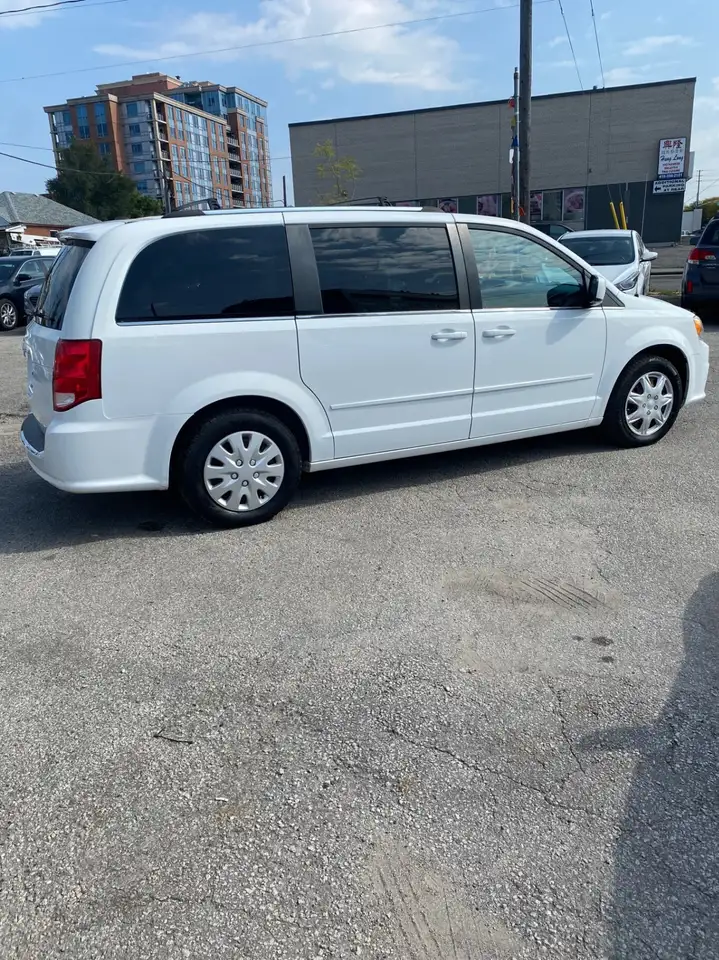 Dodge Grand Caravan снимка Dodge Grand Caravan