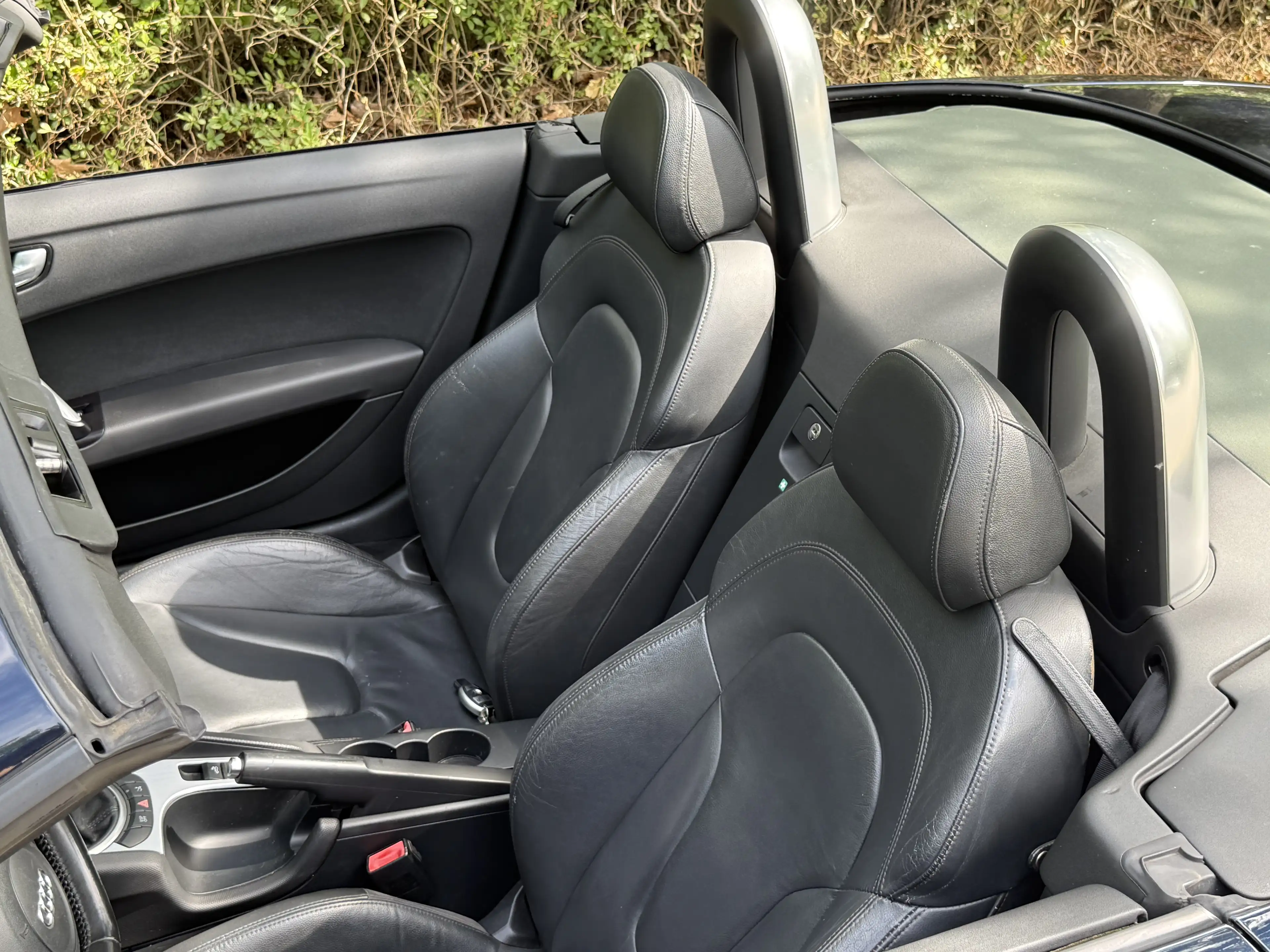 Audi TT 1.8 TFSI Roadster Cabrio Leder — photo 9