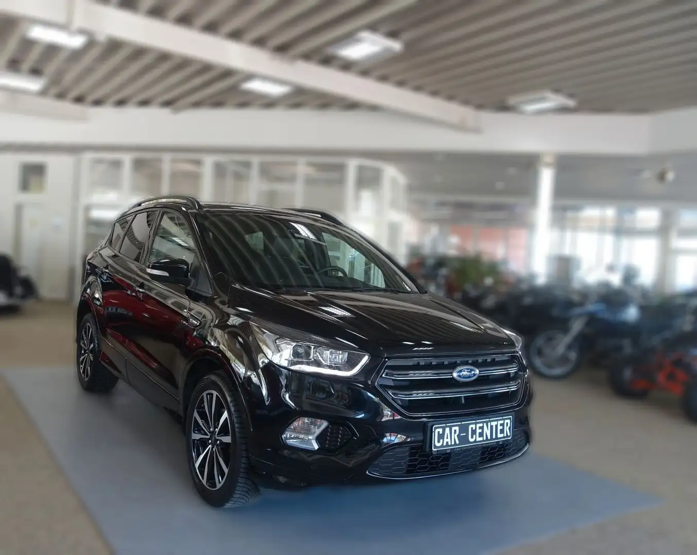 Ford Kuga 1.5 EcoBoost ST-Line Autom; NAV AAC BSI GJR Nero - 1