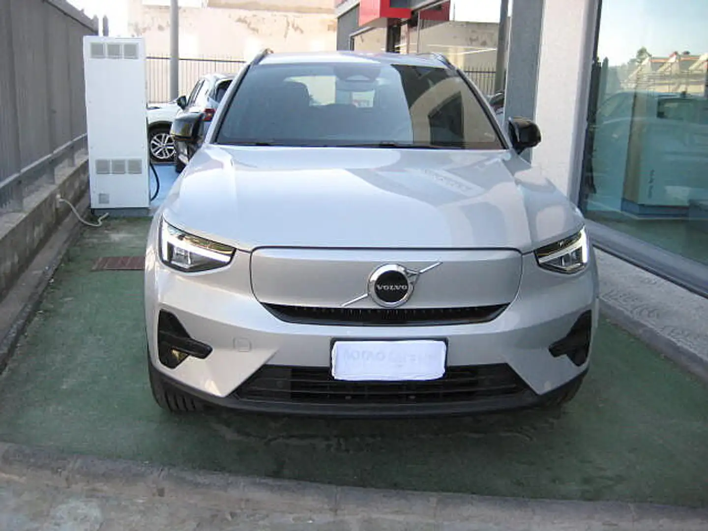 Volvo XC40 Recharge Plus, Single Motor Extended Range, Elettr Argento - 1