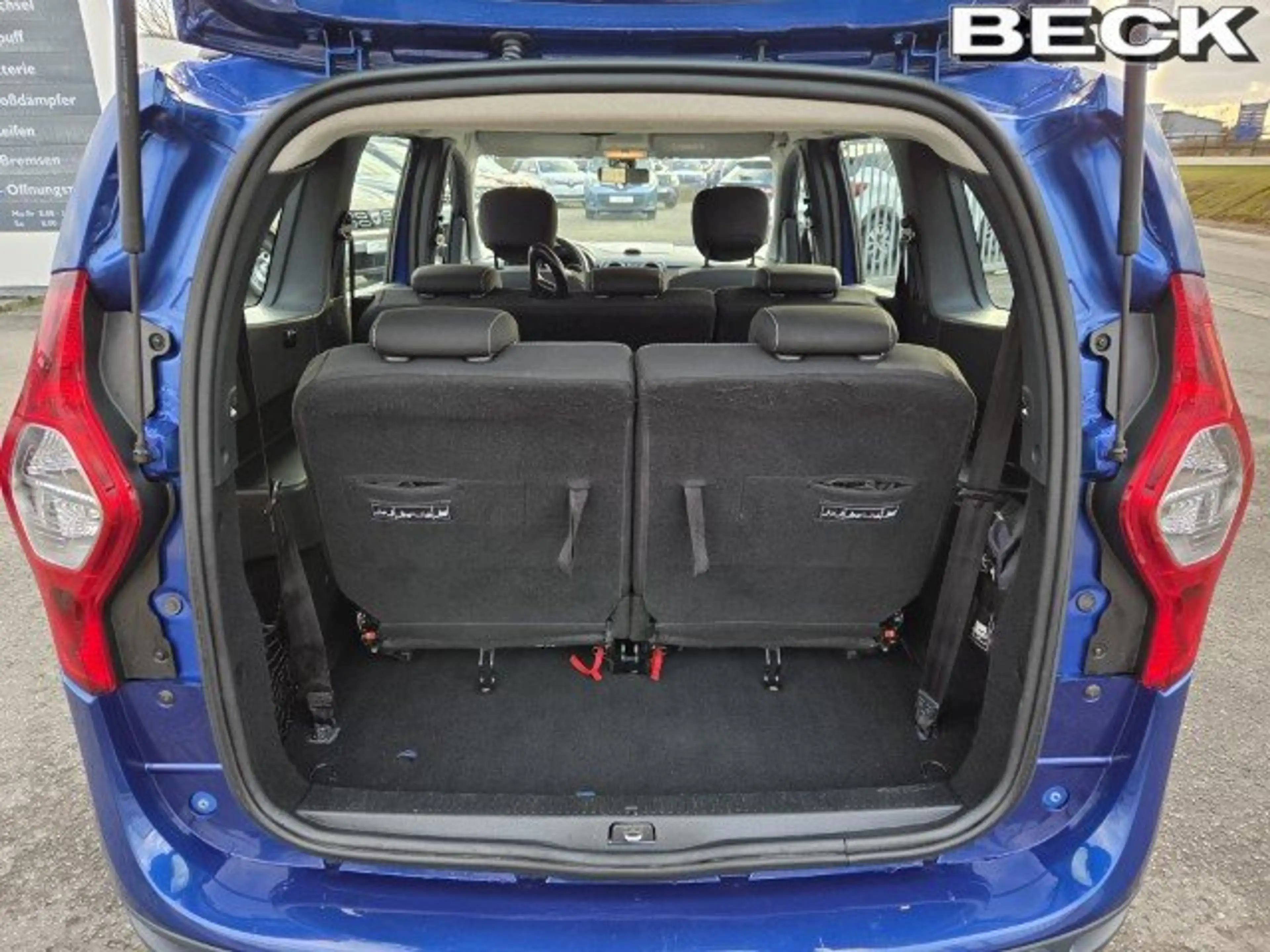 Dacia Lodgy Stepway Plus SCe 110 Eco-G | 7-Sitzer,Allwetter,LP — photo 14