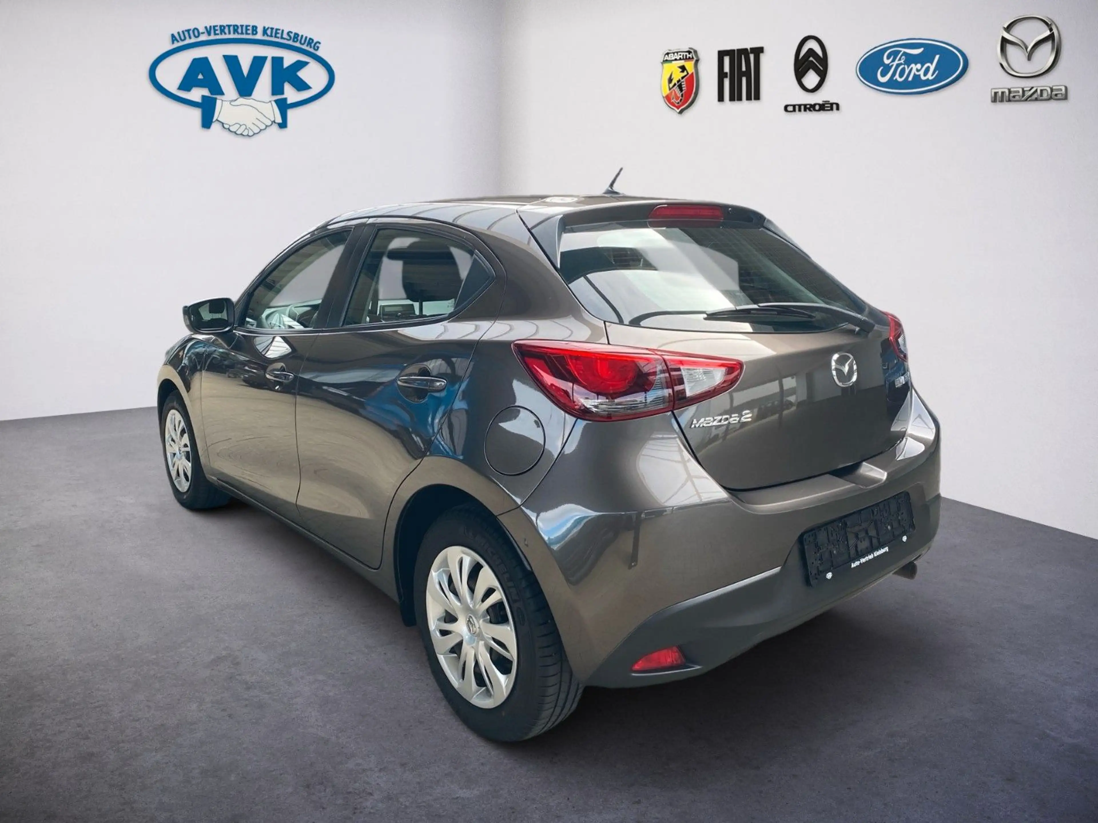 Mazda 2 1.5 SKYACTIV G 75 Center-Line — photo 4