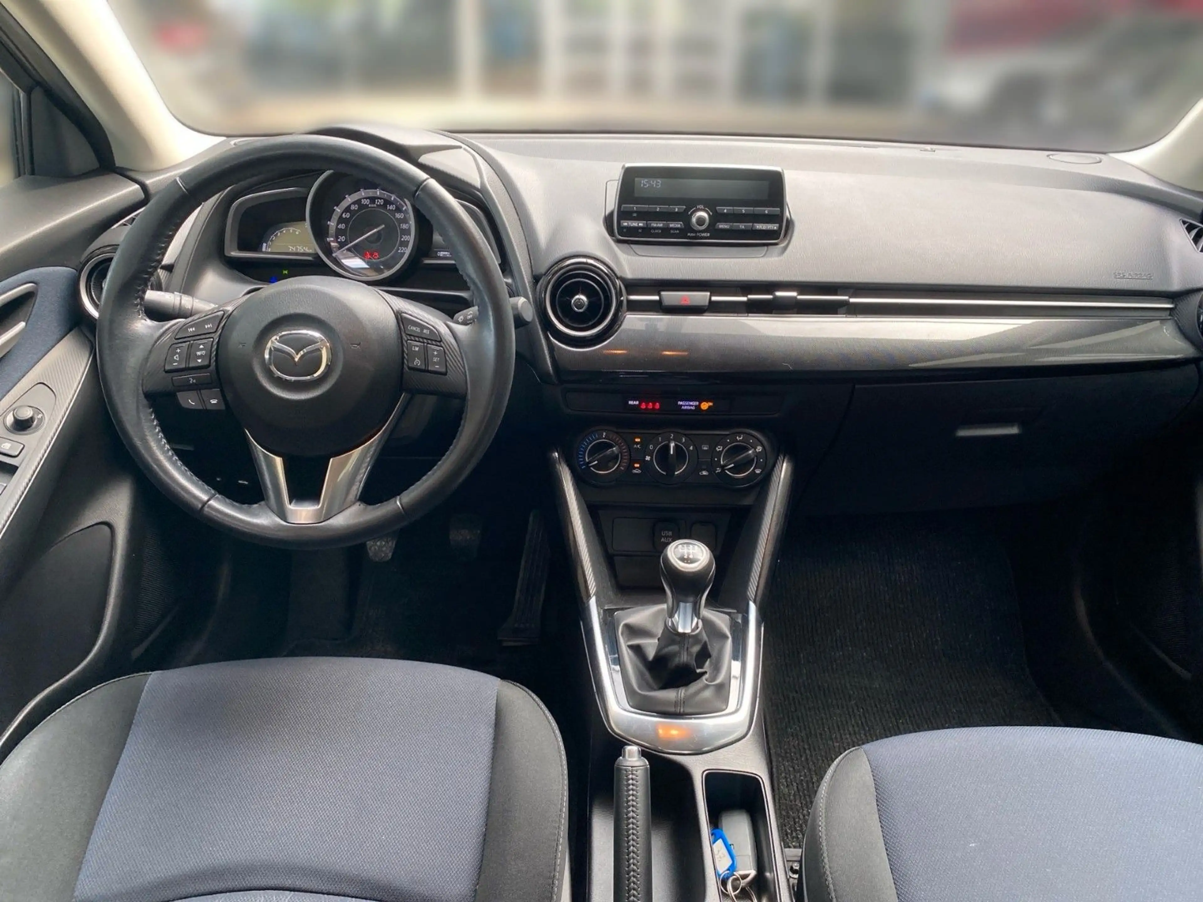 Mazda 2 1.5 SKYACTIV G 75 Center-Line — photo 10