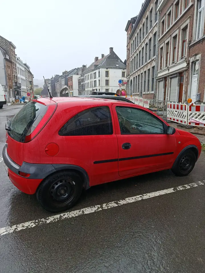 Opel Corsa 1.2i 16V Edition 2003, foto 1