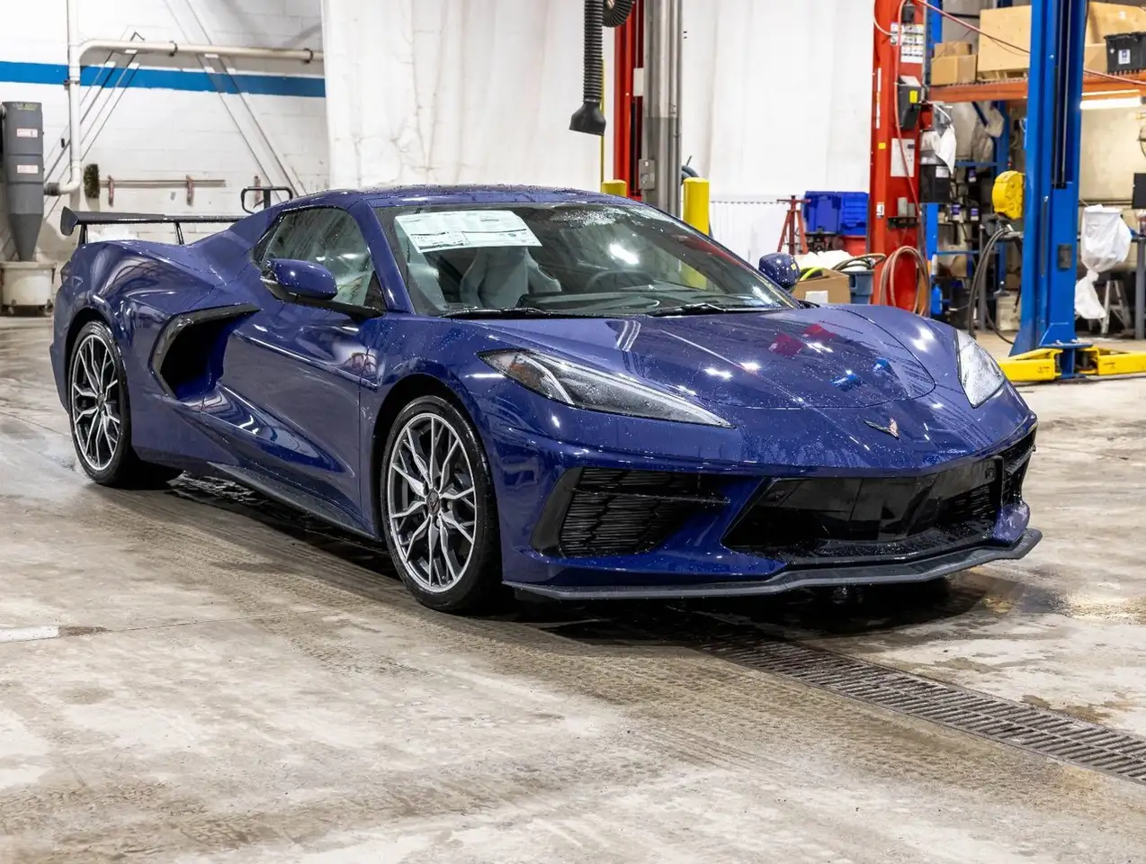 Chevrolet Corvette снимка Chevrolet Corvette