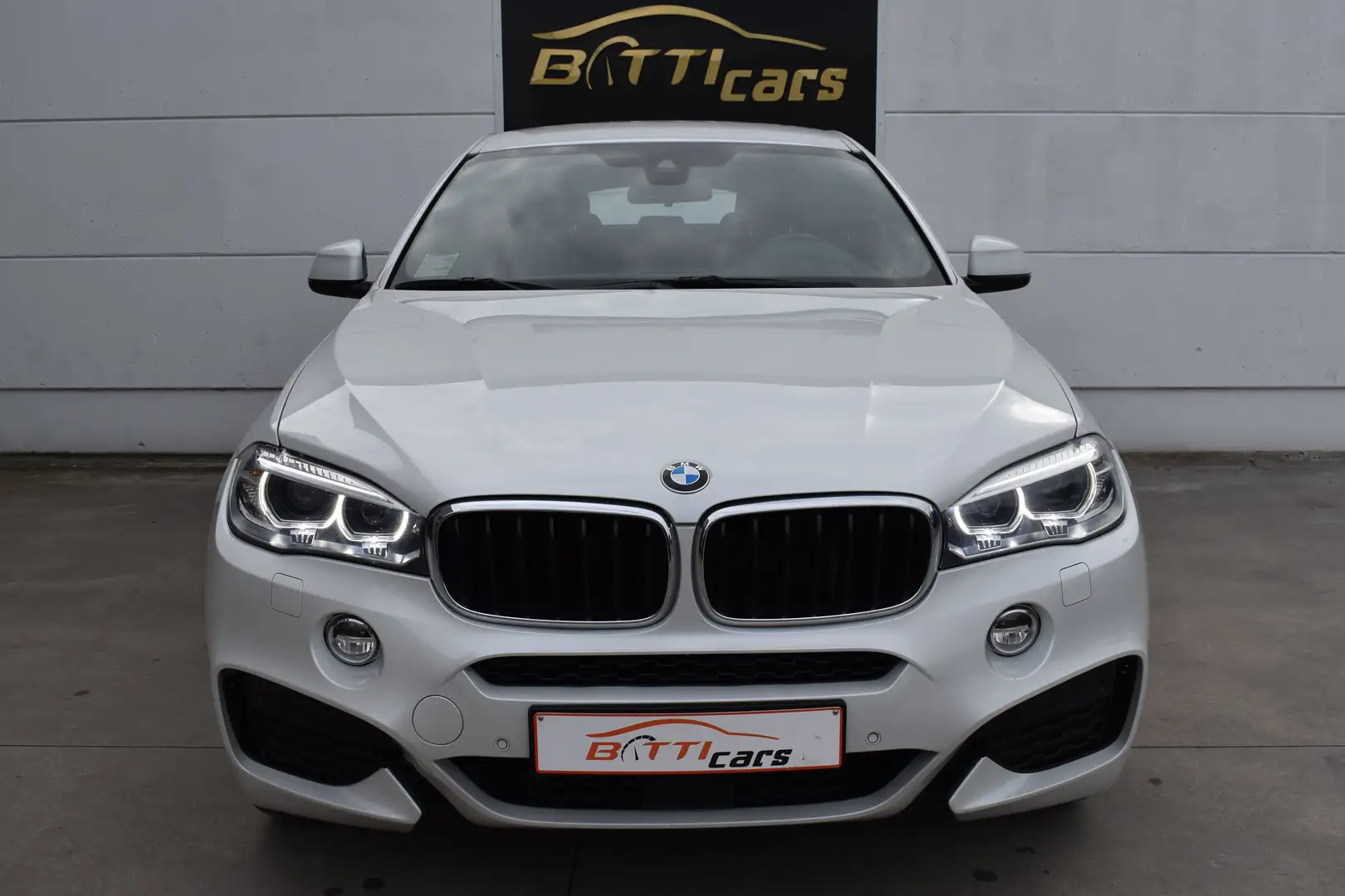 BMW X6 xDrive30d* M-Sport* Leder Zetelverw.* 20" Velgen Wit - 2