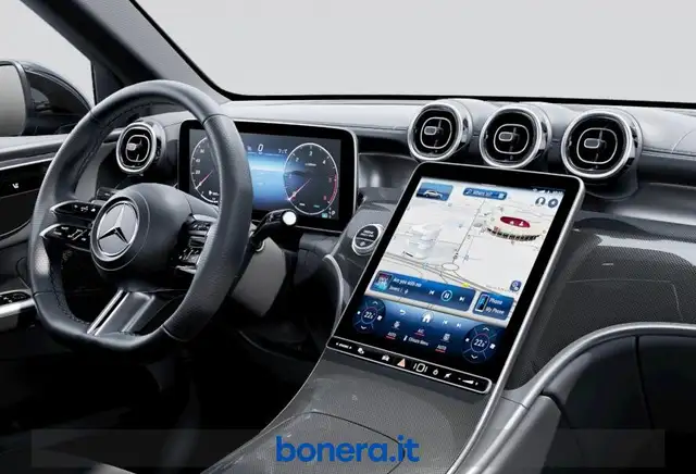 Mercedes-Benz GLC view 6