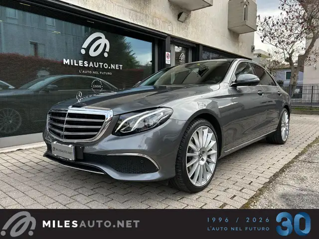 Mercedes-Benz E 350 BlueTEC Pelle LED Premium Surround  Camera 360°